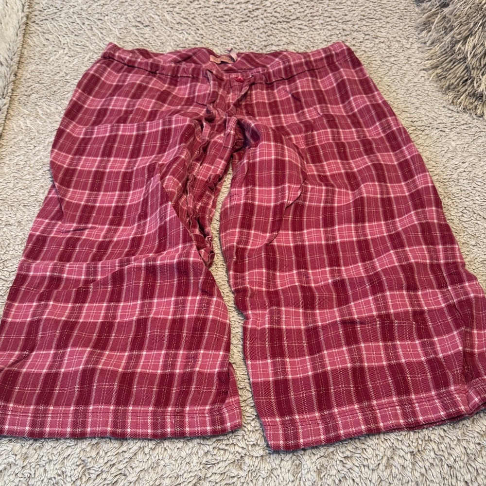 Ladies Juicy Couture Pink Plaid pajama Pants. Size medium. Never worn.